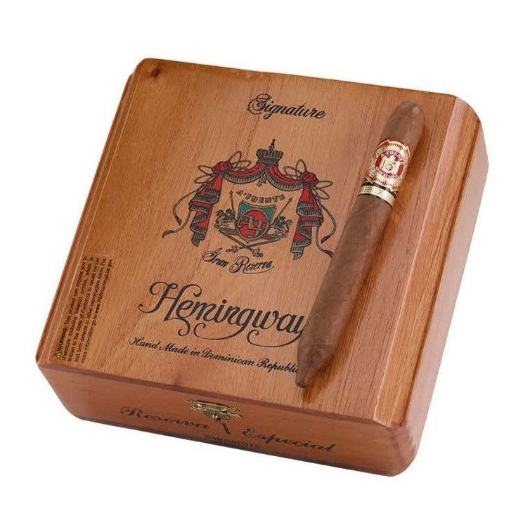 Arturo Fuente Hemingway Signature Sun Grown 6 x 47 Cigars Box of 25
