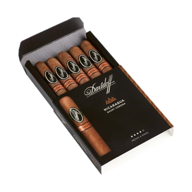 Davidoff Nicaragua Short Corona 3 3/4 x 46 Cigars 5 Pack