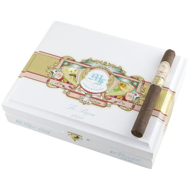 My Father Le Bijou 1922 Churchill 7 x 50 Cigars Box of 23