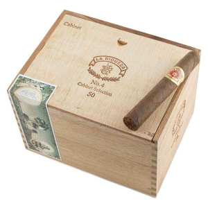 La Riqueza No.4 Robusto Cabinet Cigars