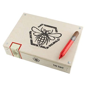 Viaje Honey and Hand Grenades Shiv Cigars