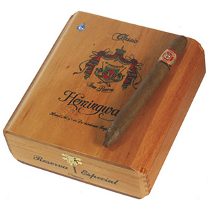 Arturo Fuente Hemingway Classic Maduro Cigars