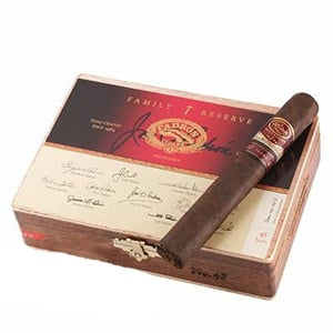 Padron Family Reserve 45 Maduro Cigars 10